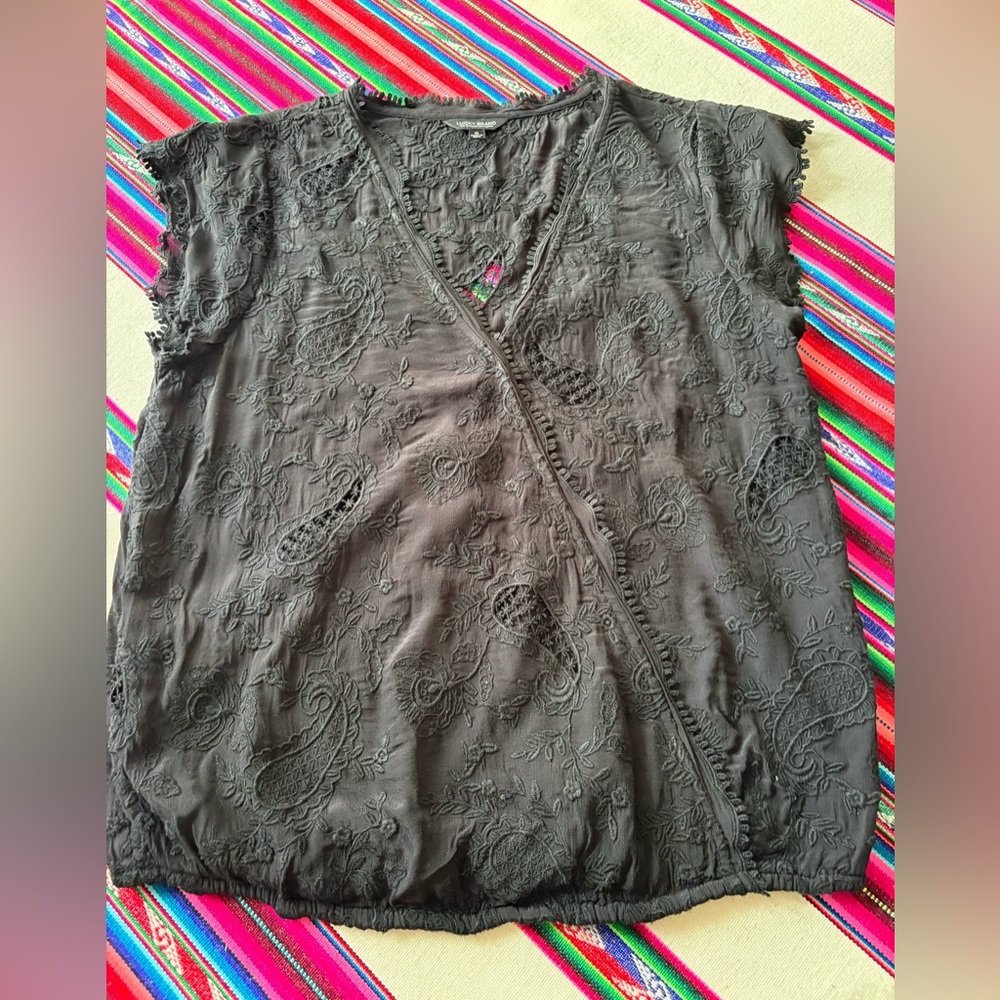 Lucky Brand Black Embroidered Blouse, Small